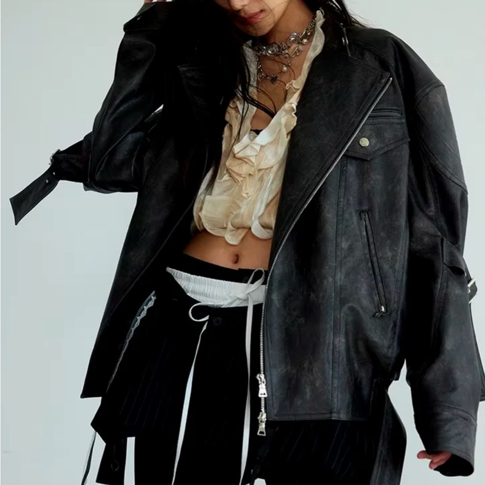 Marigold Shadows Hakattua Vegan Leather Jacket size L
-brand new
-worn once